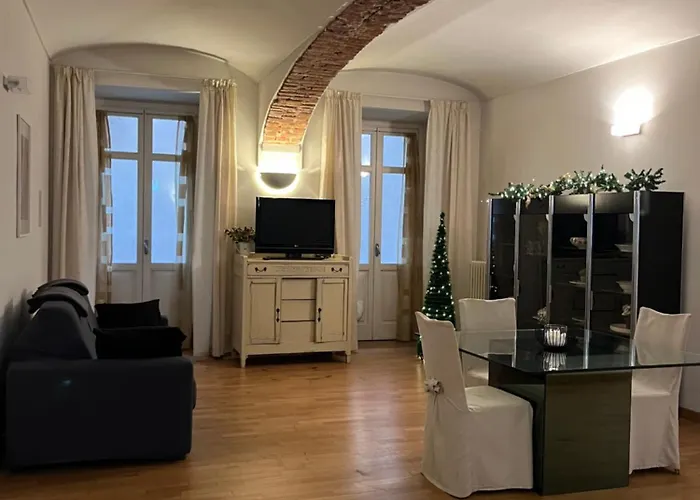 Centro Storico Eleganza E Lusso Nel Monferrato Apartamento *